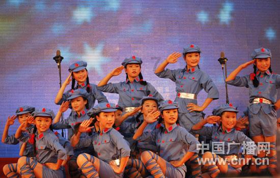 悬疑剧又出“王炸”,潘粤明王鹤棣领衔